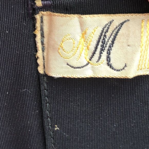 Vintage Mid-Century MM Black pleated fabric handbag with bronze clasp - Picture 8 of 9